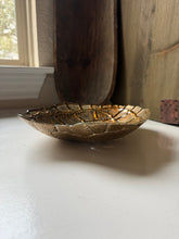 Load image into Gallery viewer, Vietri Tortoise Shell Glass Bowl
