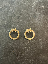 Load image into Gallery viewer, Vintage Avon Christmas Wreath Earrings
