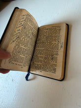 Load image into Gallery viewer, 1957 New Testament Bible Collins Clear Type Press
