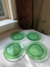 Load image into Gallery viewer, Green Blown Glass Plate Set
