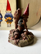 Load image into Gallery viewer, Vintage Tom Clark Tree Trunk Gnome
