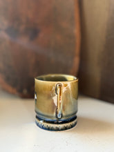 Load image into Gallery viewer, Vintage Wade Irish Porcelain Mug
