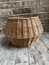 Load image into Gallery viewer, Wicker Planter Basket
