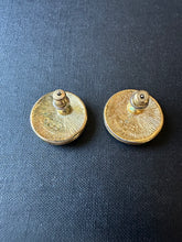 Load image into Gallery viewer, Vintage Gold Crest Earrings
