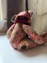 Load image into Gallery viewer, Tapestry Button Bear
