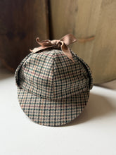 Load image into Gallery viewer, Vintage Deerstalker Hat
