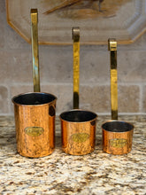 Load image into Gallery viewer, Vintage Copper &amp; Brass Measuring Set

