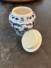 Load image into Gallery viewer, Small Porcelain Chinoiserie Ginger Jar
