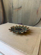 Load image into Gallery viewer, Blue Flower Shaped Pendant
