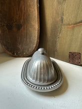 Load image into Gallery viewer, Wilton Armetale Butter Dish
