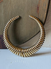 Load image into Gallery viewer, Gold Toned Coiled Choker
