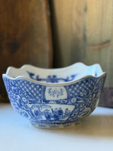 Load image into Gallery viewer, Blue &amp; White Chinioserie Bowl
