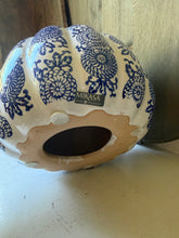 Load image into Gallery viewer, Mikasa Blue &amp; White Pumpkin
