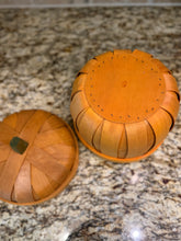 Load image into Gallery viewer, Small Pumpkin Wooden Bushel Box
