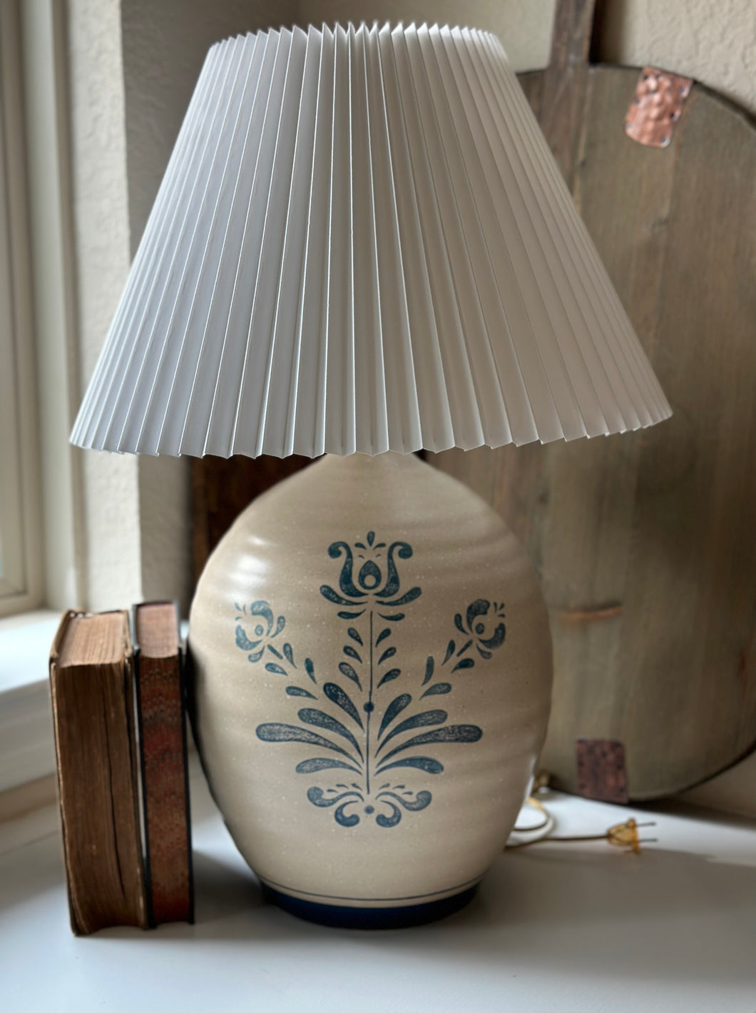 Vintage Ceramic Blue Floral Lamp