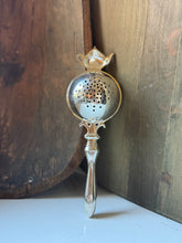 Load image into Gallery viewer, Godinger Silverplate Tea Strainer
