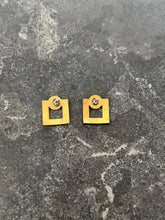 Load image into Gallery viewer, Mauve Geometric Earrings

