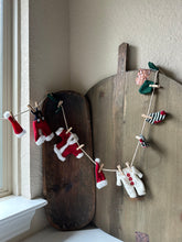 Load image into Gallery viewer, Santa Garland
