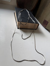 Load image into Gallery viewer, Silver Herringbone Necklace
