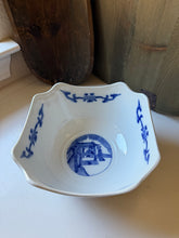 Load image into Gallery viewer, Blue &amp; White Chinioserie Bowl
