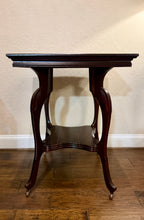 Load image into Gallery viewer, Antique Quarter Sawn Side Table
