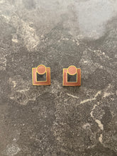 Load image into Gallery viewer, Mauve Geometric Earrings
