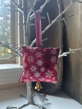 Load image into Gallery viewer, Counter Cross Stitch Sugar &amp; Spice
