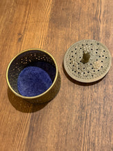Load image into Gallery viewer, Brass Trinket Box
