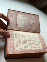 Load image into Gallery viewer, Saint Joseph "Continuous" Sunday Missal
