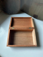 Load image into Gallery viewer, Vintage Marquetry Wood Inlay Box
