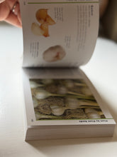 Load image into Gallery viewer, The Little Guides Herbs Book
