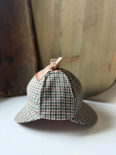 Load image into Gallery viewer, Vintage Deerstalker Hat
