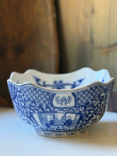 Load image into Gallery viewer, Blue &amp; White Chinioserie Bowl
