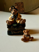 Load image into Gallery viewer, Boyds Bears Bearmoge Hinged Trinket Box
