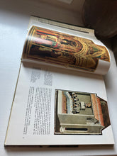 Load image into Gallery viewer, Uffizi Florence Paintings Book
