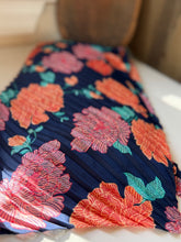 Load image into Gallery viewer, Pleated Floral Scarf
