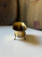 Load image into Gallery viewer, Vintage Brass Tub
