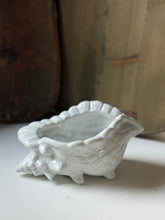 Load image into Gallery viewer, Vintage Ceramic Conch Planter

