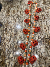 Load image into Gallery viewer, Jack O Lantern Garland
