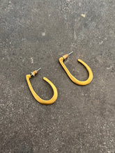 Load image into Gallery viewer, Gold Loop Earrings
