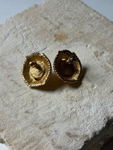 Load image into Gallery viewer, Vintage Regal Pearl Earrings
