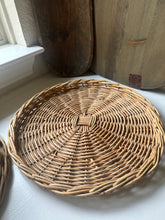 Load image into Gallery viewer, Wicker Dome Food Cover
