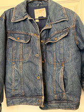Load image into Gallery viewer, Vintage London Fog Insulated Jean Jacket
