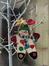 Load image into Gallery viewer, Wire Whimsy Snowman Ornament
