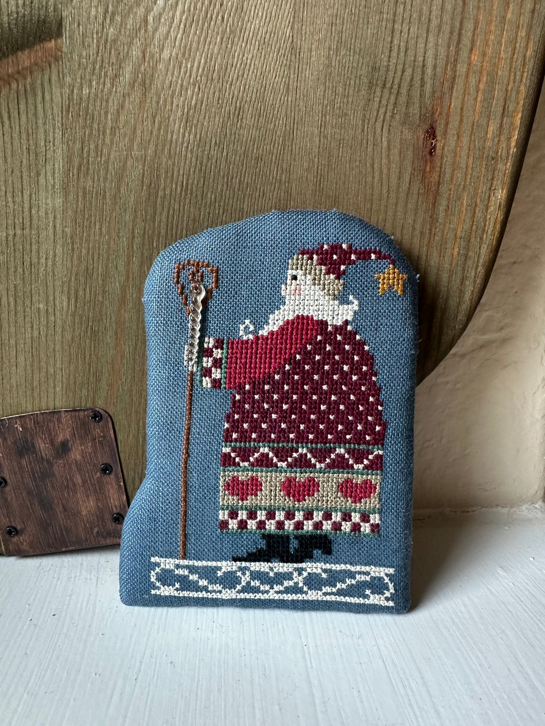 Heartstrings Santa Ornament