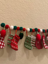 Load image into Gallery viewer, Christmas Count Down Garland

