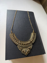 Load image into Gallery viewer, Tribal Style Necklace
