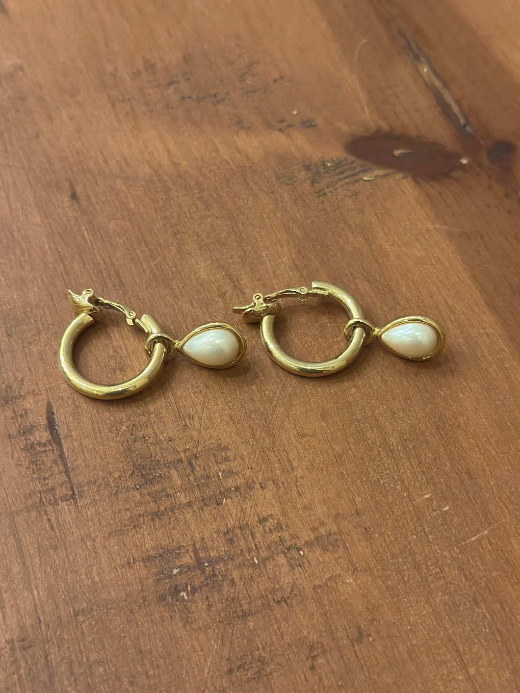 Vintage Trifari Clip On Earrings
