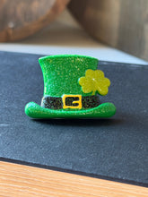 Load image into Gallery viewer, Leprochon Hat Brooch
