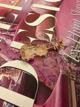 Load image into Gallery viewer, Vintage Violin Brooch
